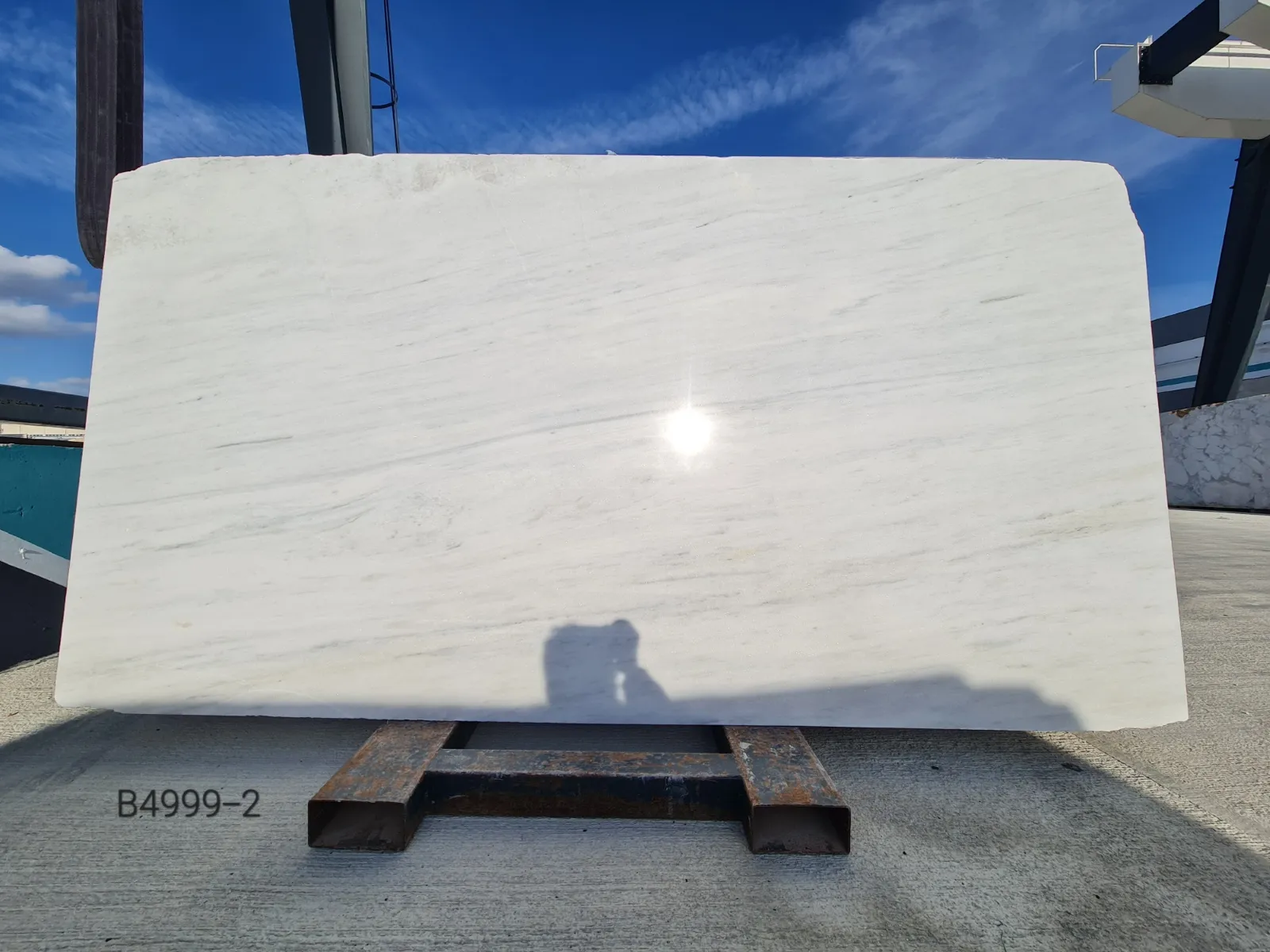 B4999 - 2 CM Opal White Polished