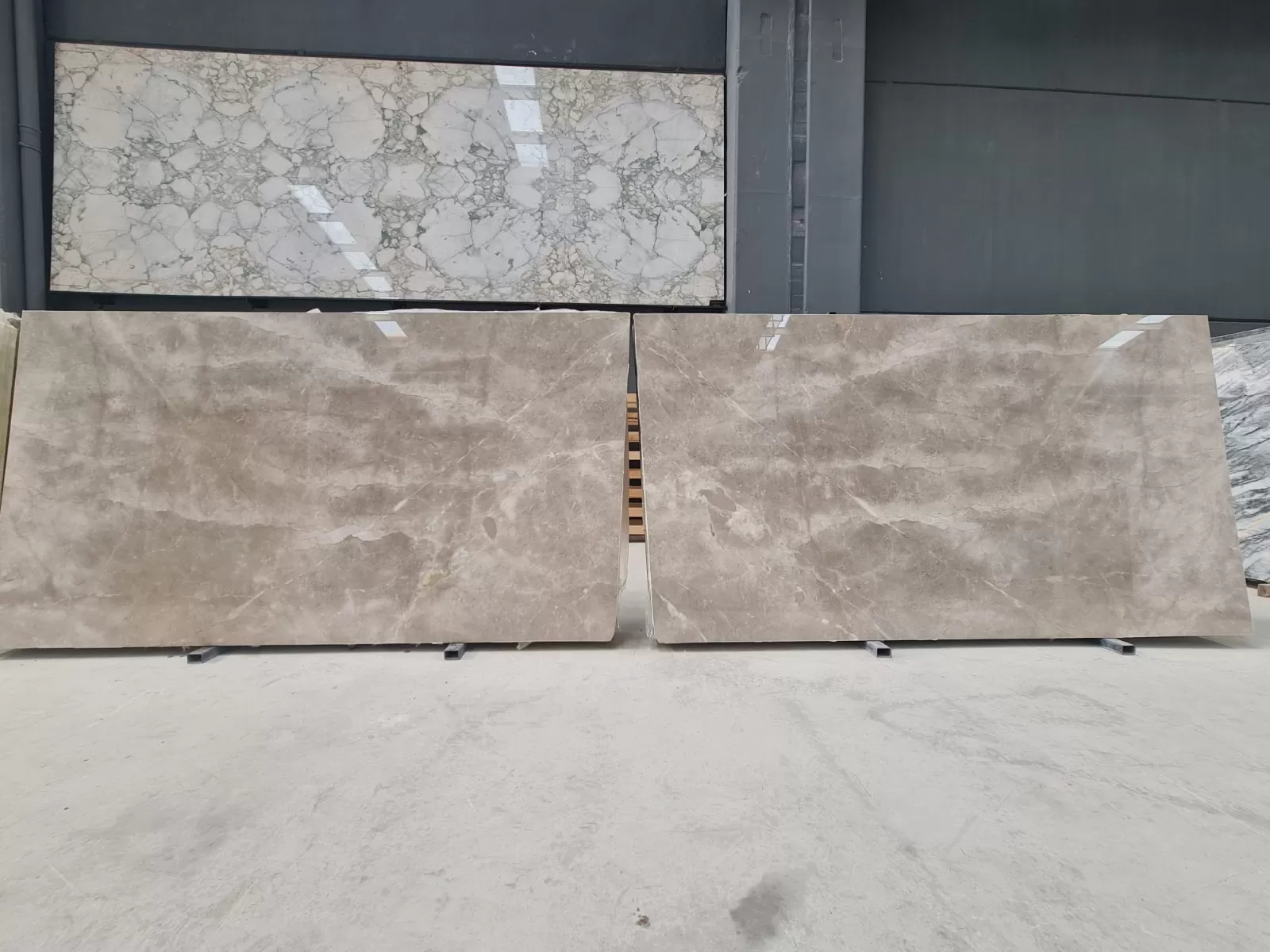 B995 - 2 CM Karaman Grey Polished