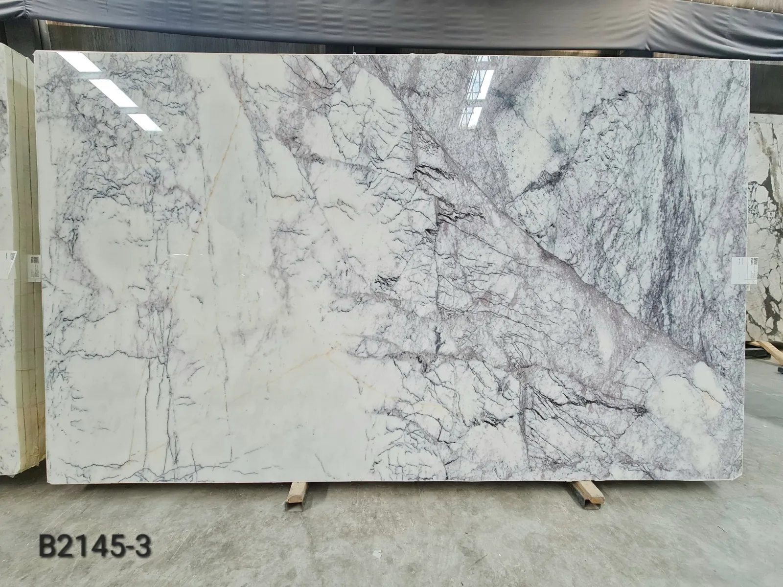 B2145 - 2 CM Lilac Polished