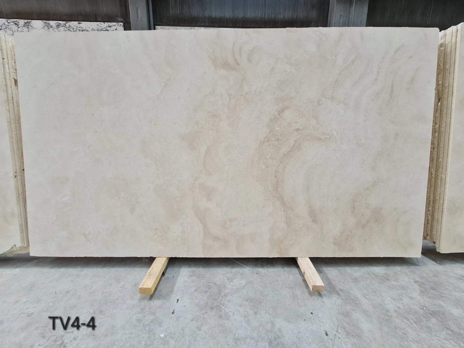 TV4 - 2 CM Light Travertine Crosscut Filled Polished