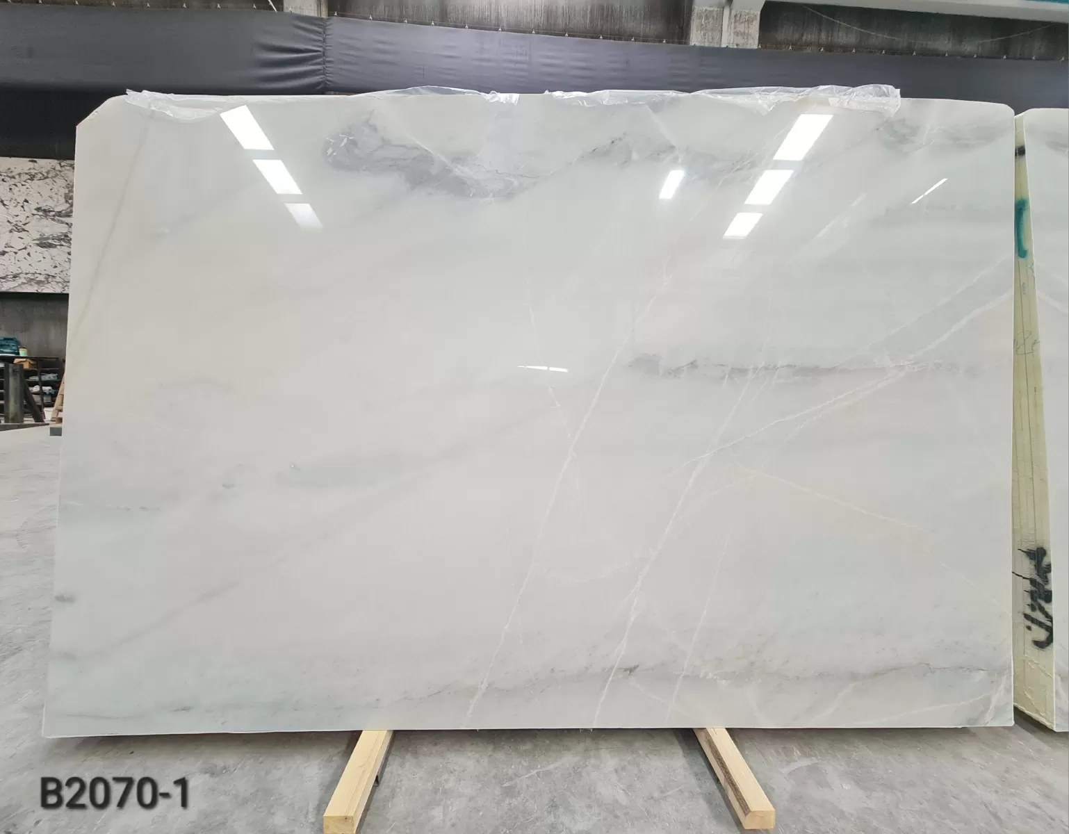 B2070 - 2 CM Bianco Allegro Polished