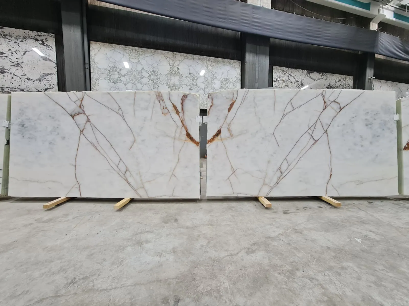 B5209 - 2 CM White River Honed