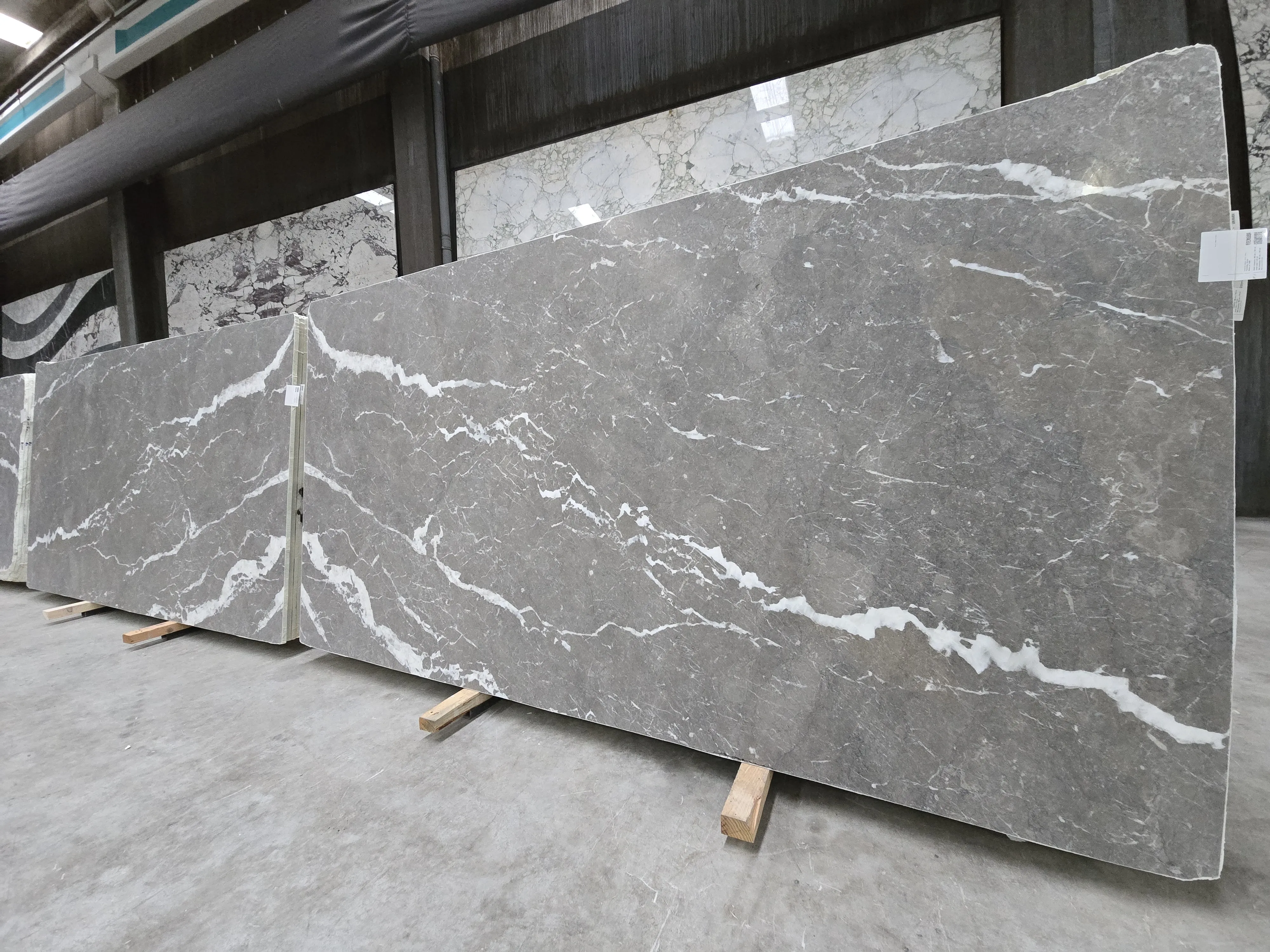 B4996 - 2 CM Dove Grey Honed