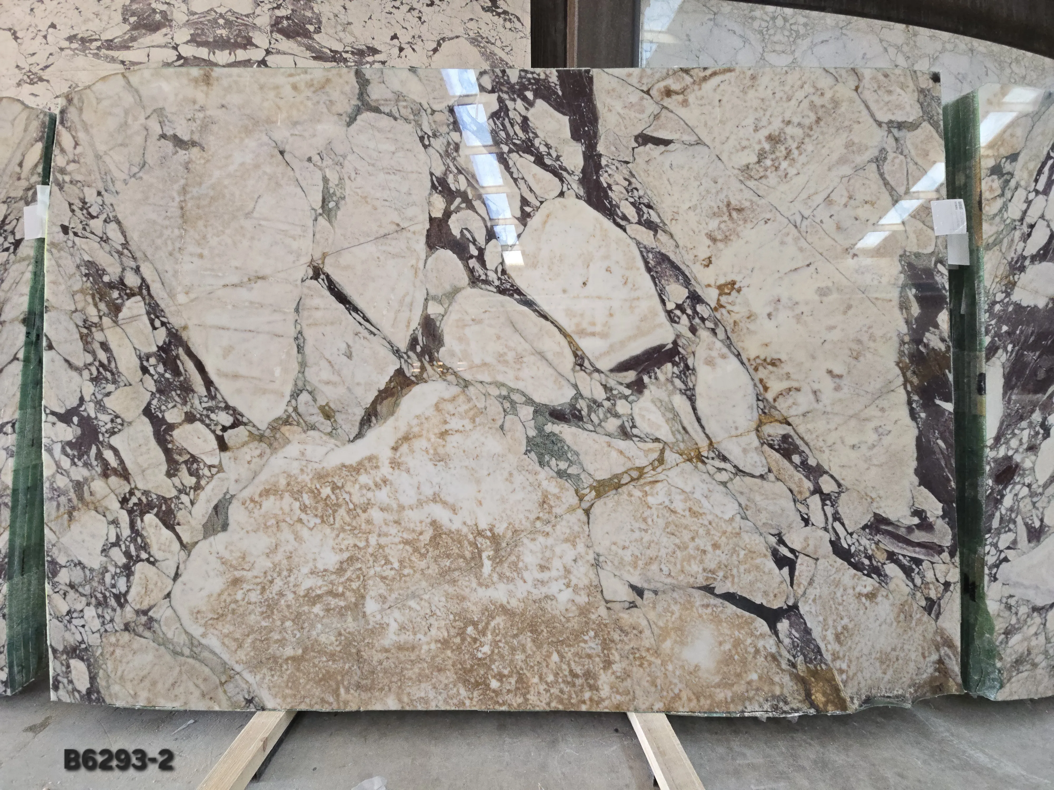 B6293 - 2 CM Calacatta Viola Polished