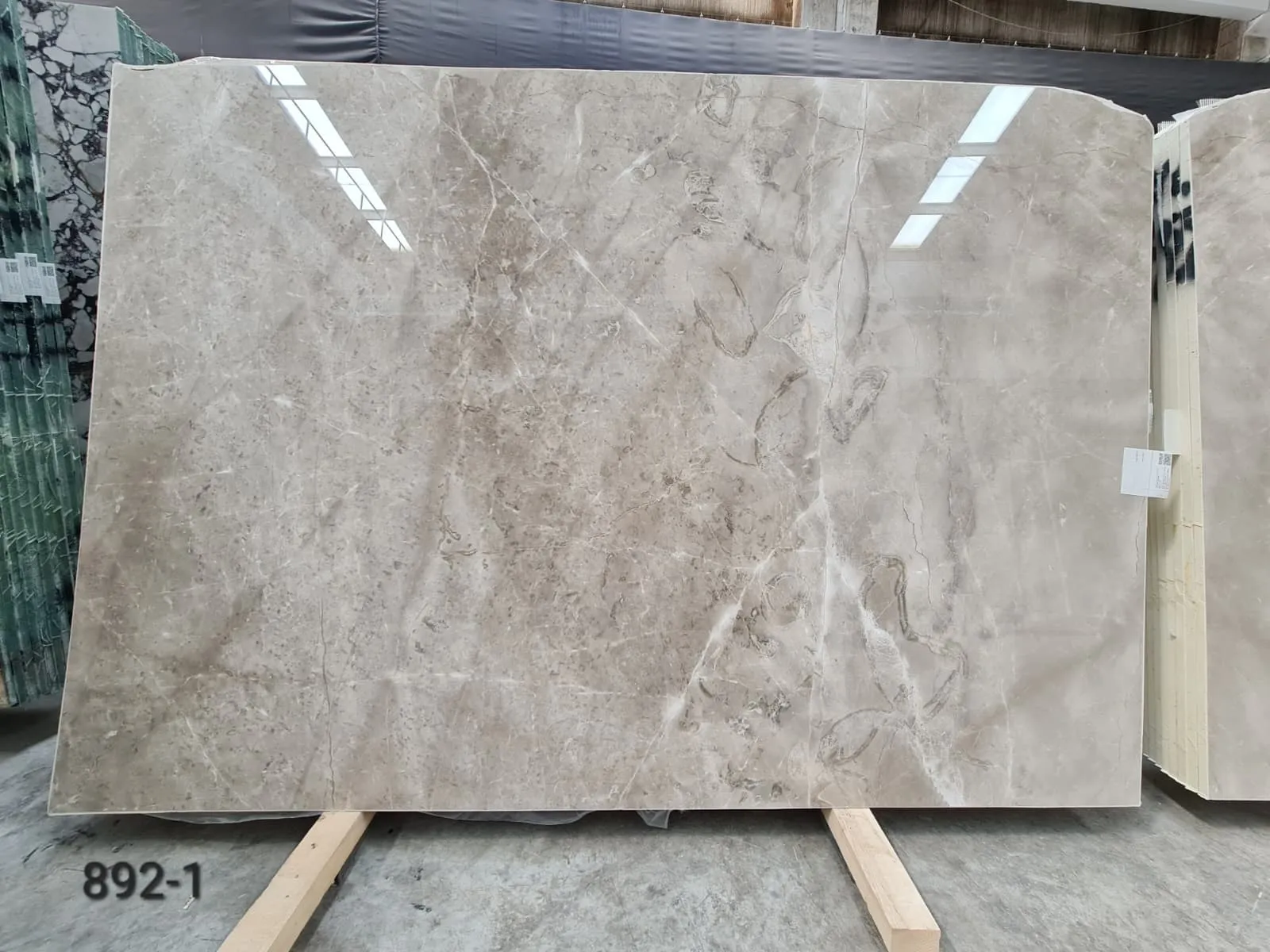B892 - 2 CM Karaman Grey Polished