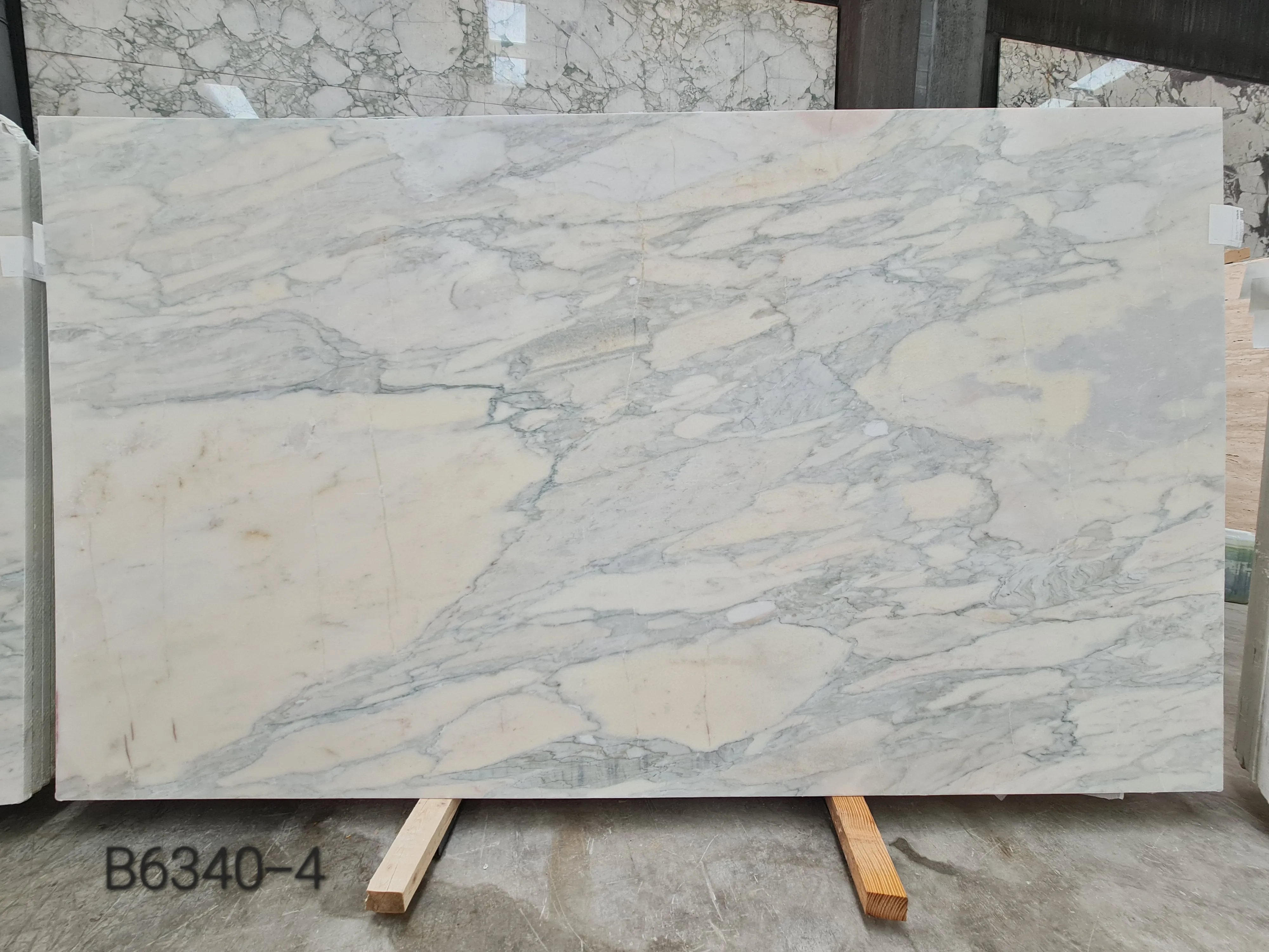 B6340 - 2 CM Arabescato Oyster Honed