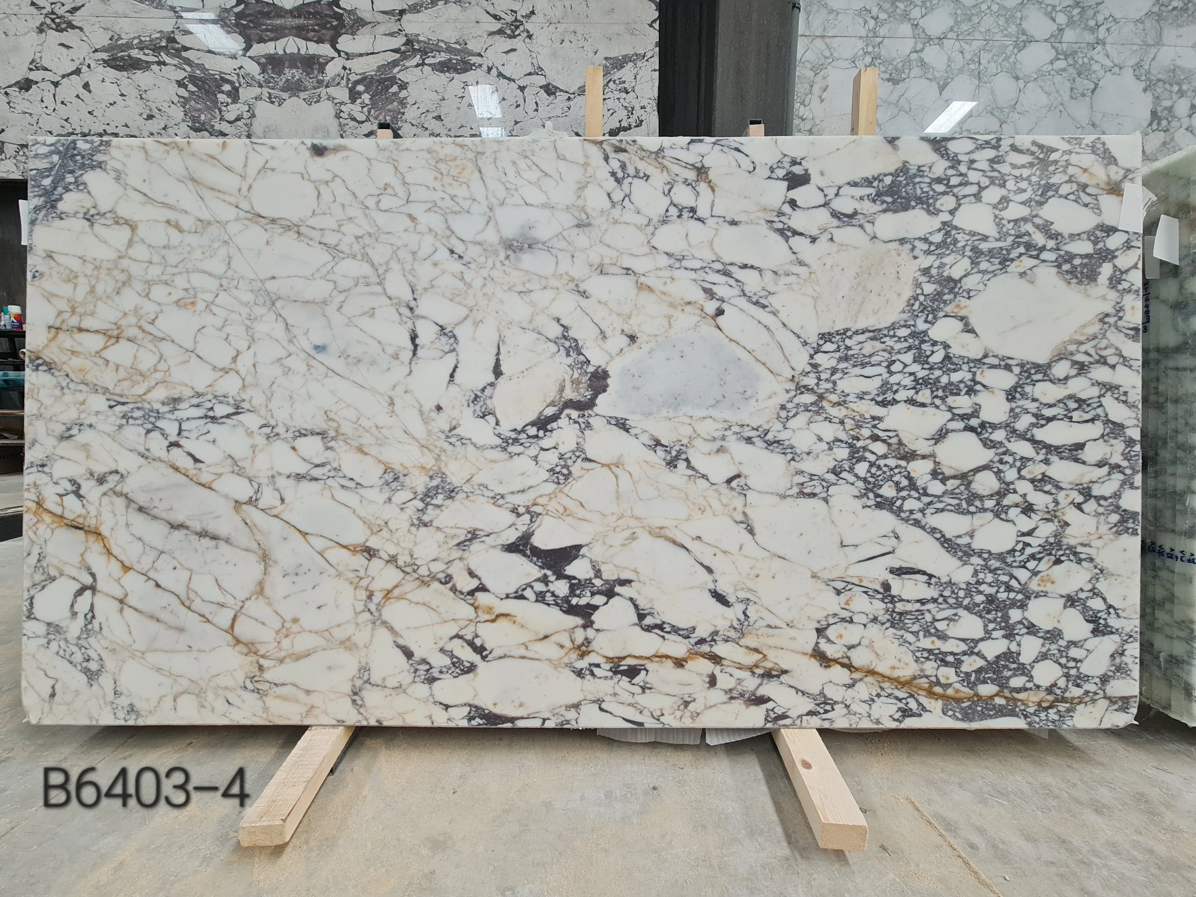 B6403 - 2 CM Afyon Violet Honed