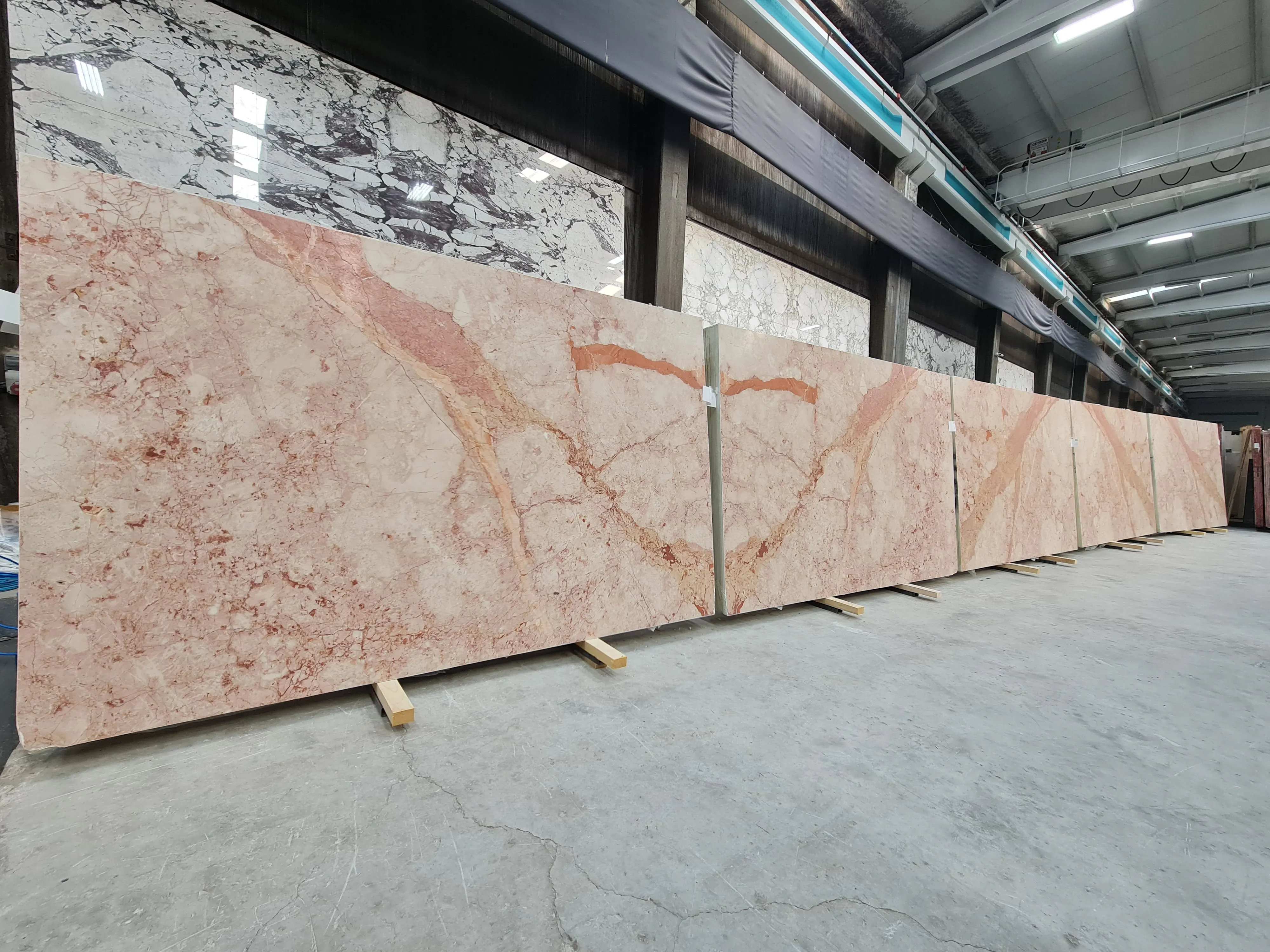 B6157 - 2 CM TERRACOTTA HONED