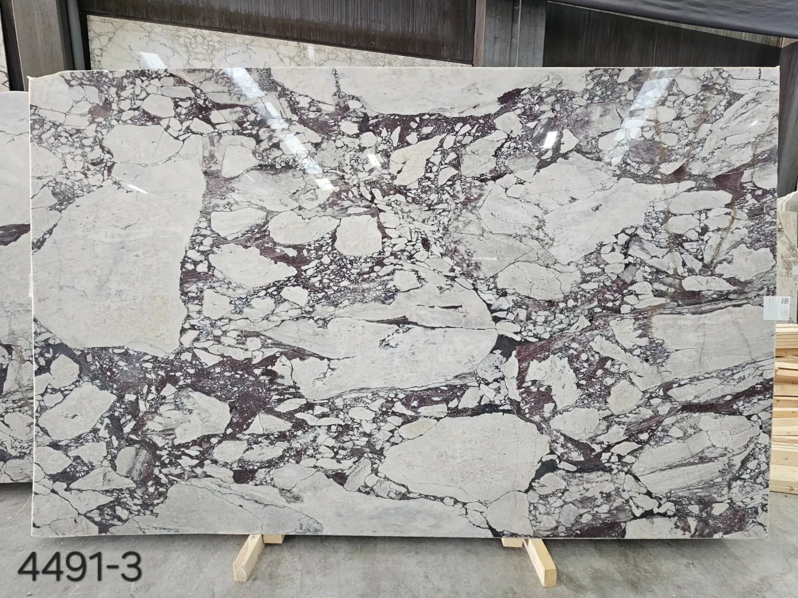 B4491 - 2 CM Calacatta Viola Polished