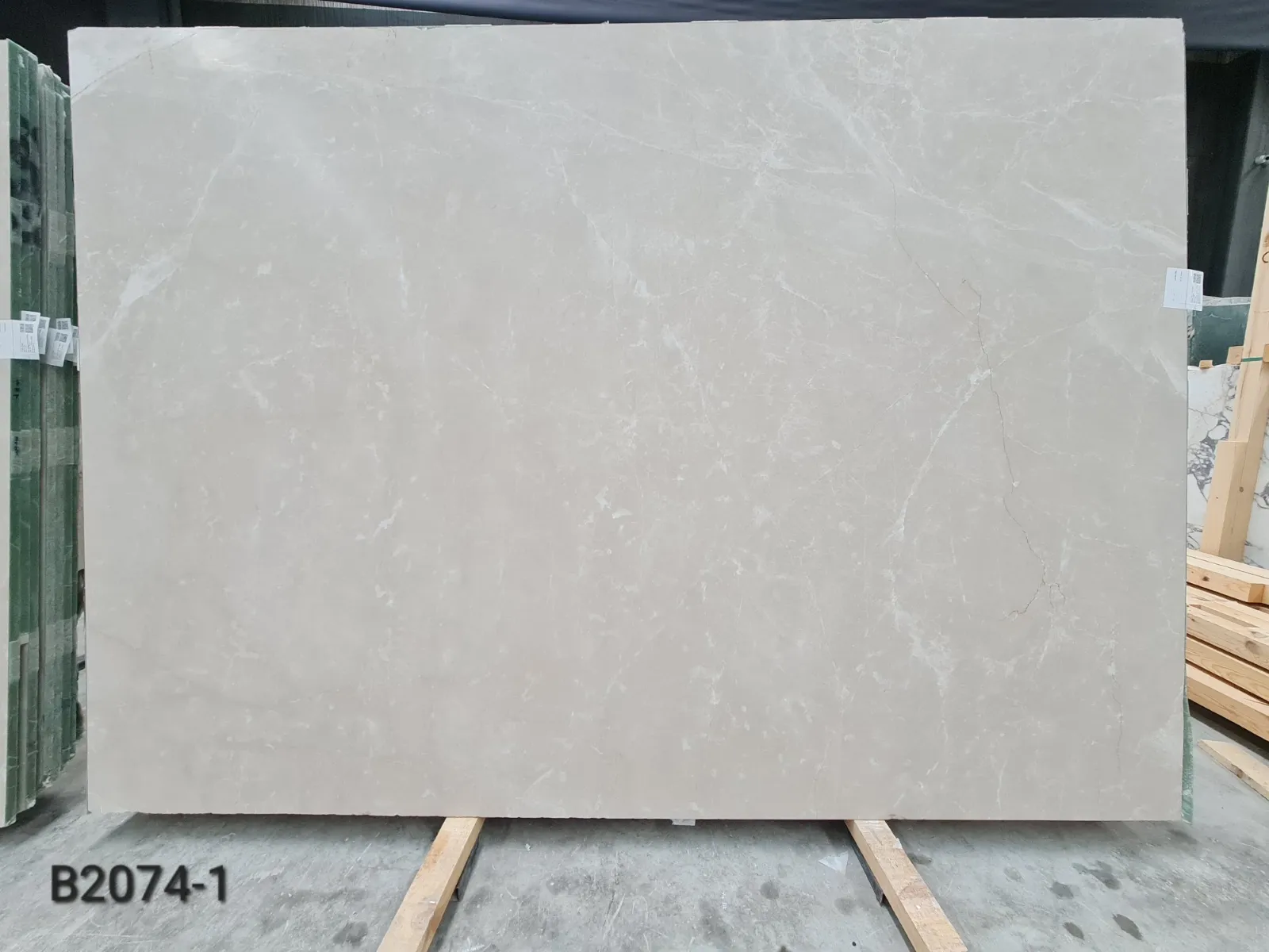 B2074 - 2 CM Moon Cream Honed
