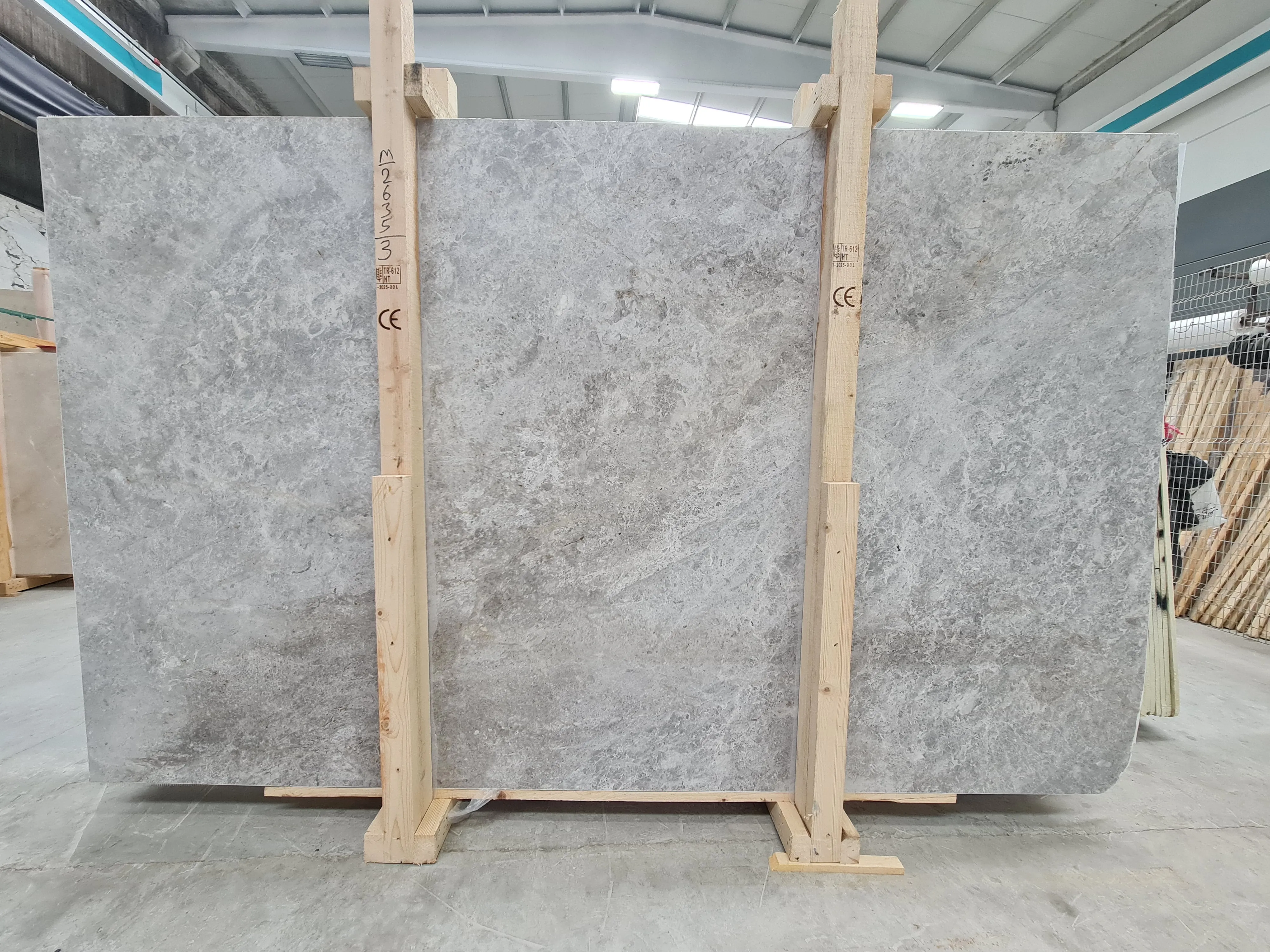 BTG2635 - 2 CM Tundra Grey Honed