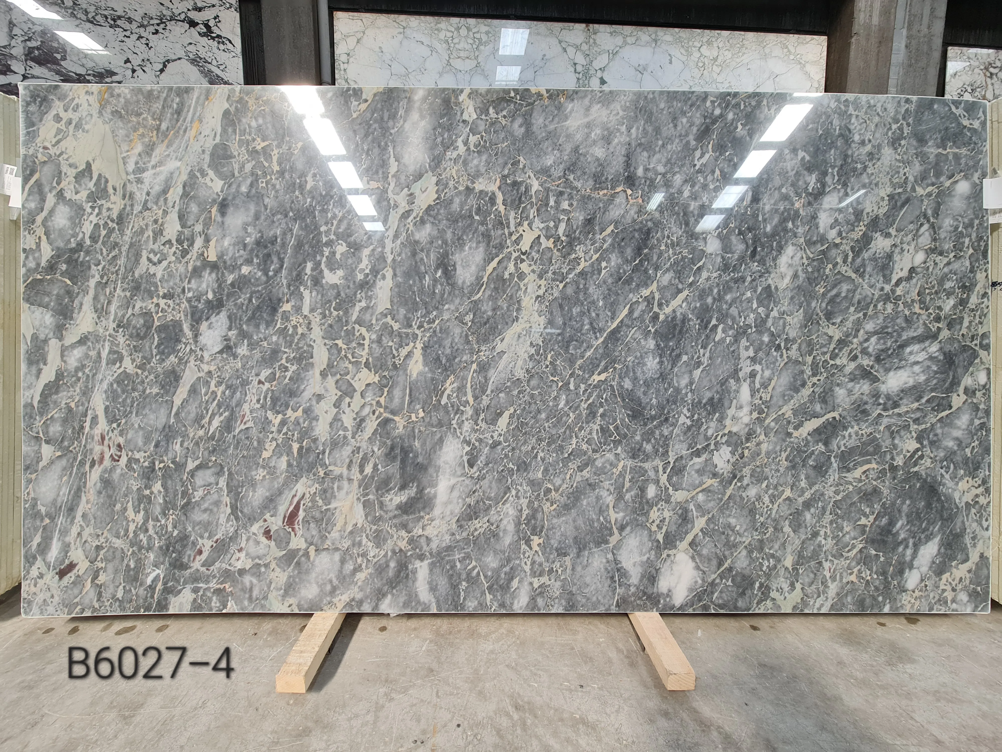 B6027 - 2 CM Jaguar Grey Polished