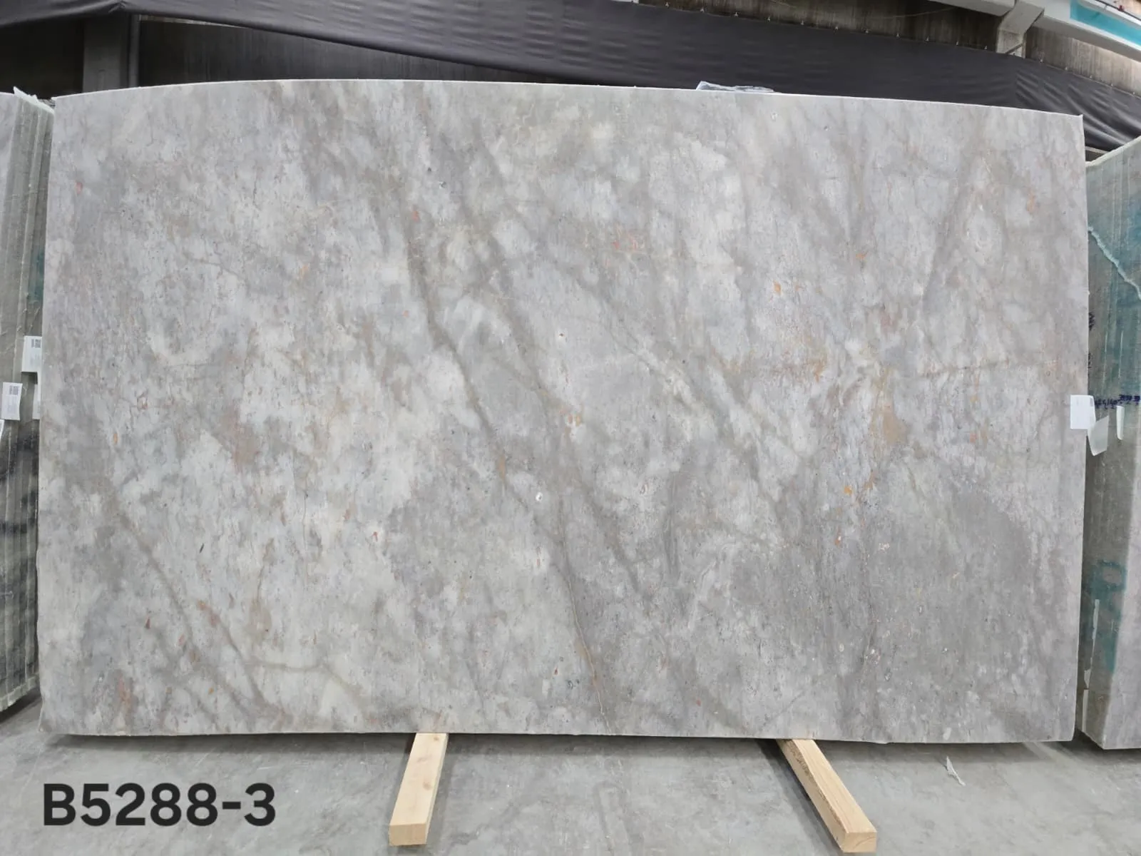 B5288 - 2 CM Baran Grey Honed