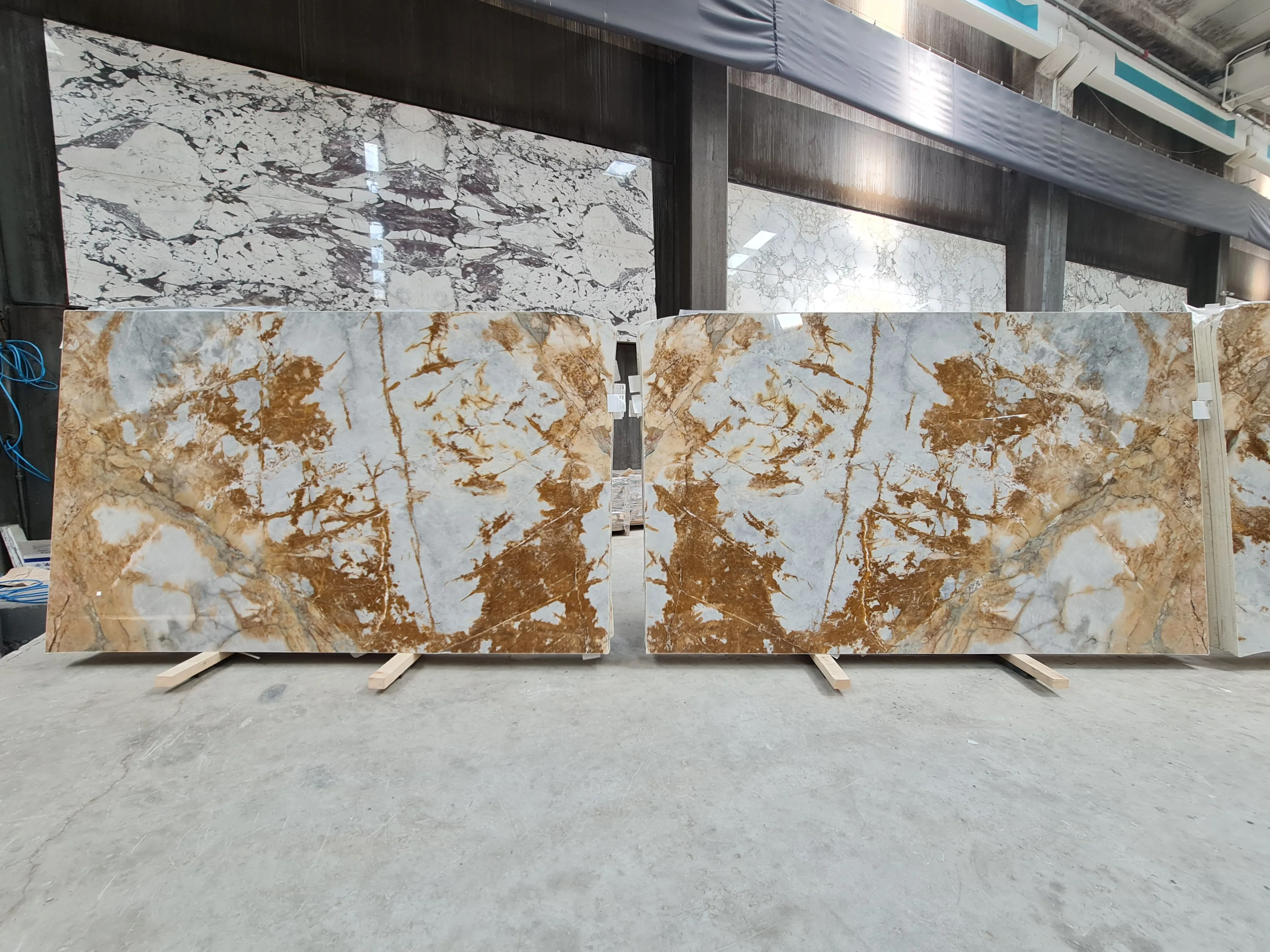 B5755 - 2 CM Imperiale Gold Polished