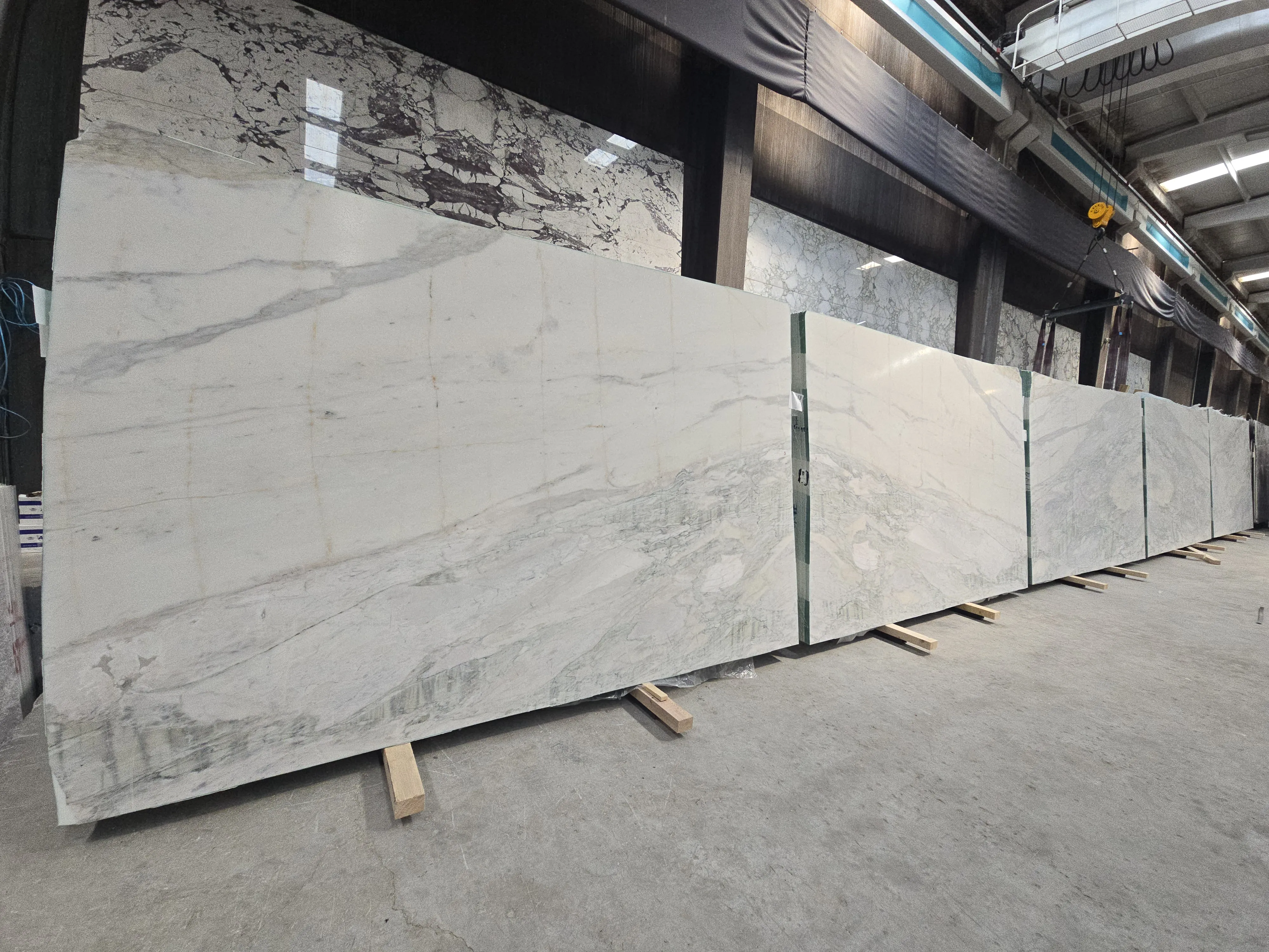 B6297 - 2 CM Arabescato Oyster Honed