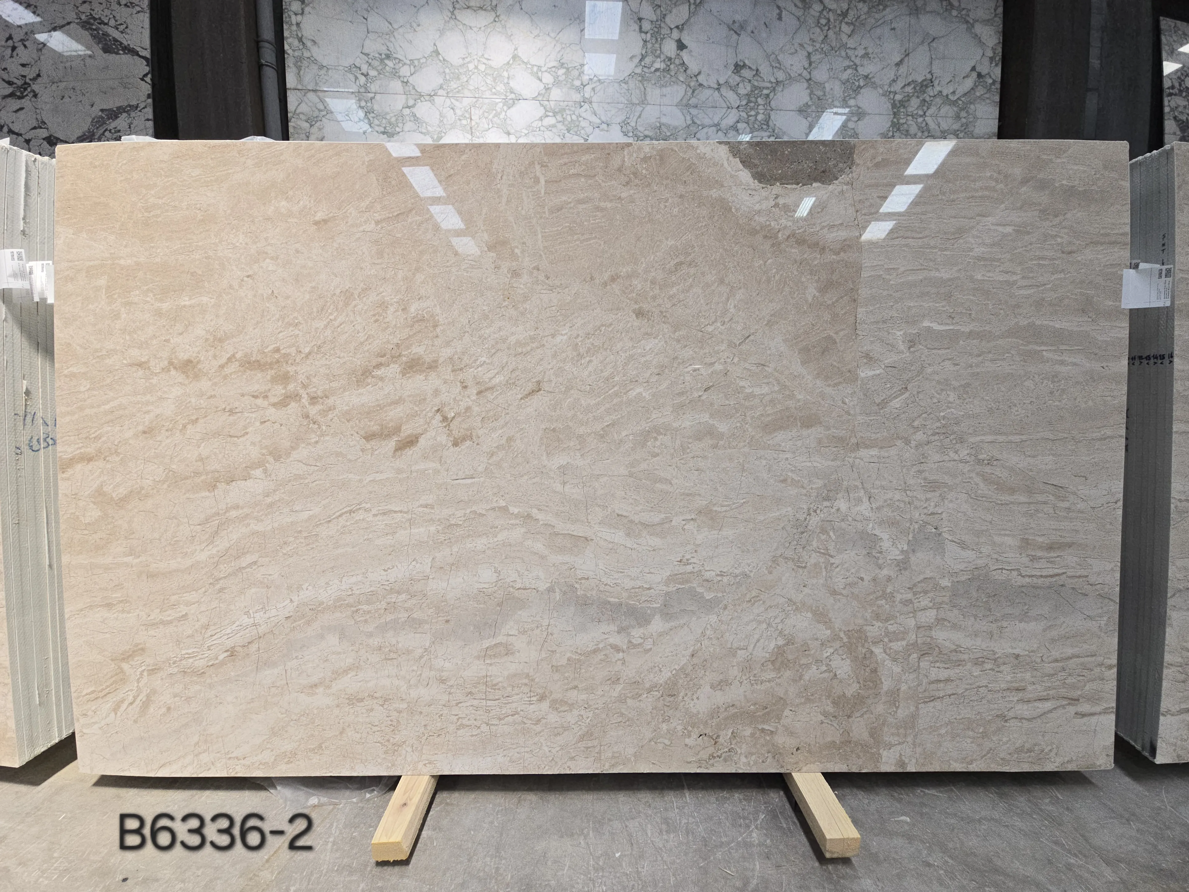 B6336 - 2 CM Diana Royal Polished