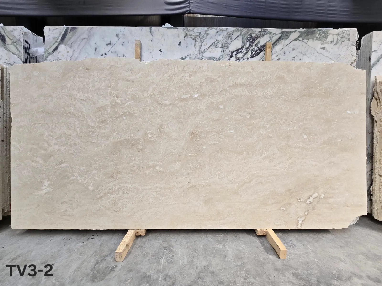 TV03 - Travertine Veincut Filled Honed