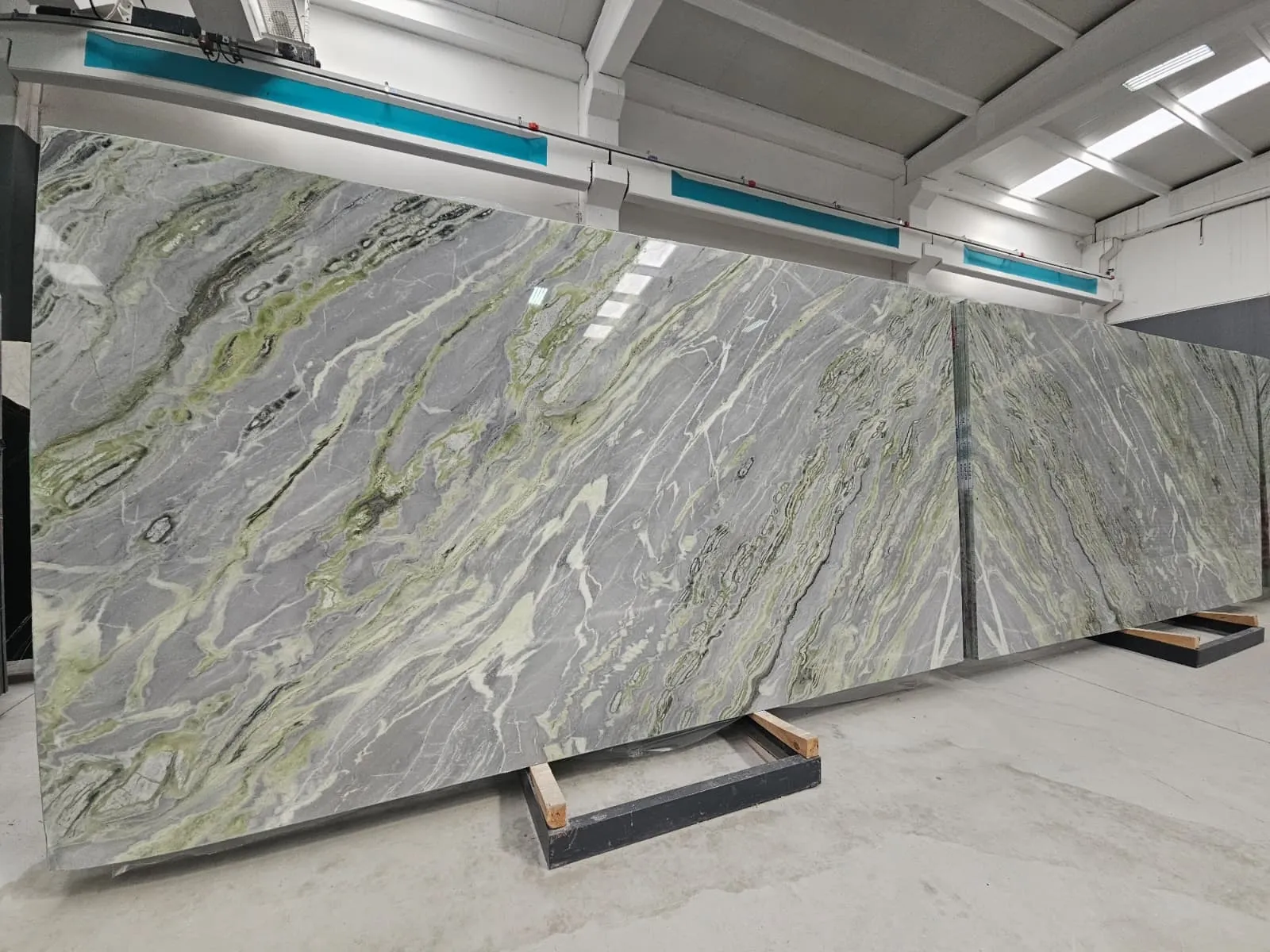 HO1 - 2 CM Himalayan Onyx Polished