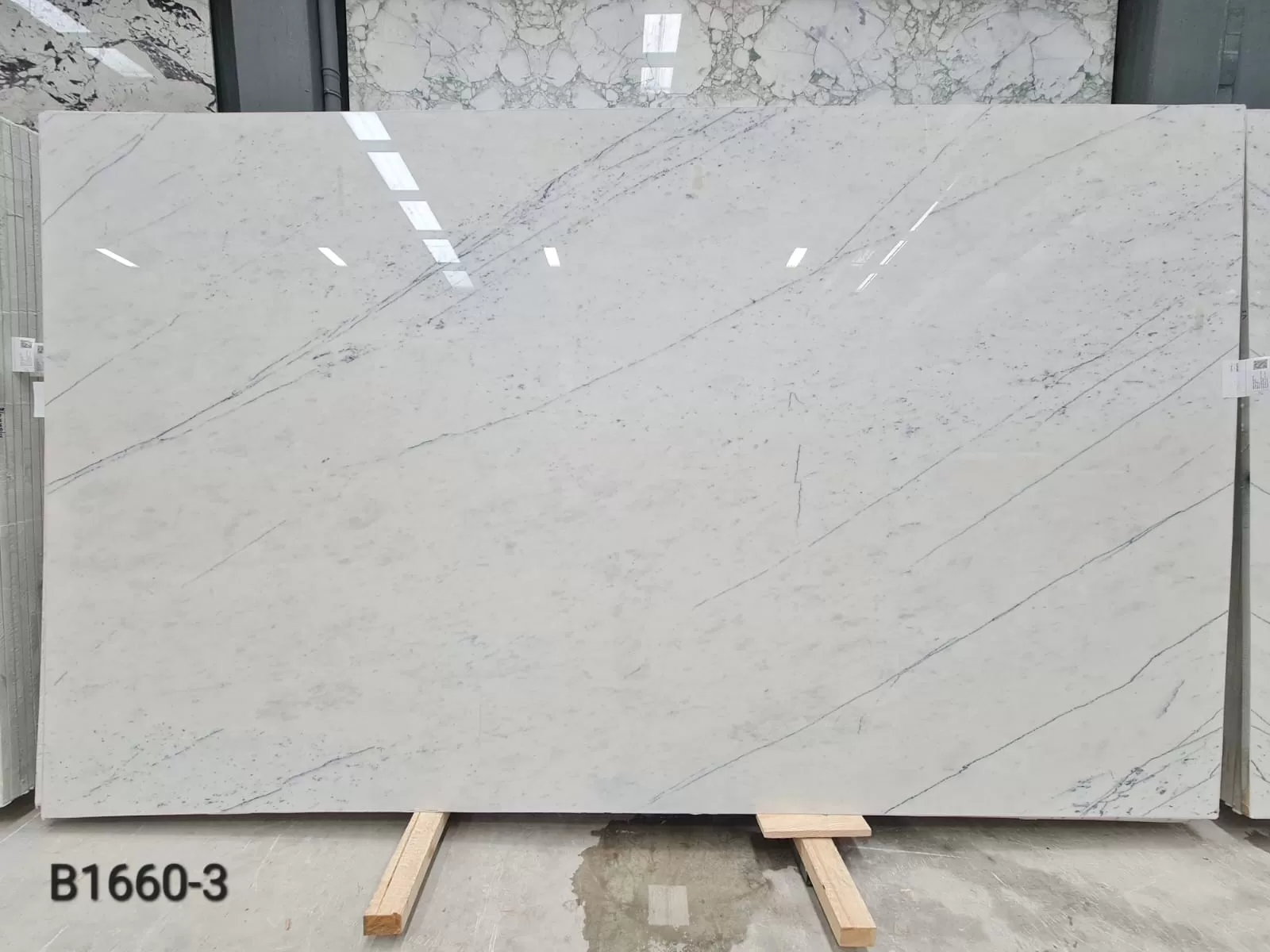 B1660 - 2 CM New York Polished