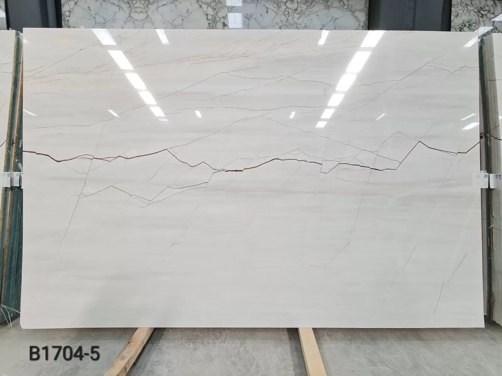 B1704 - 2CM ROSSO VENATO POLISHED