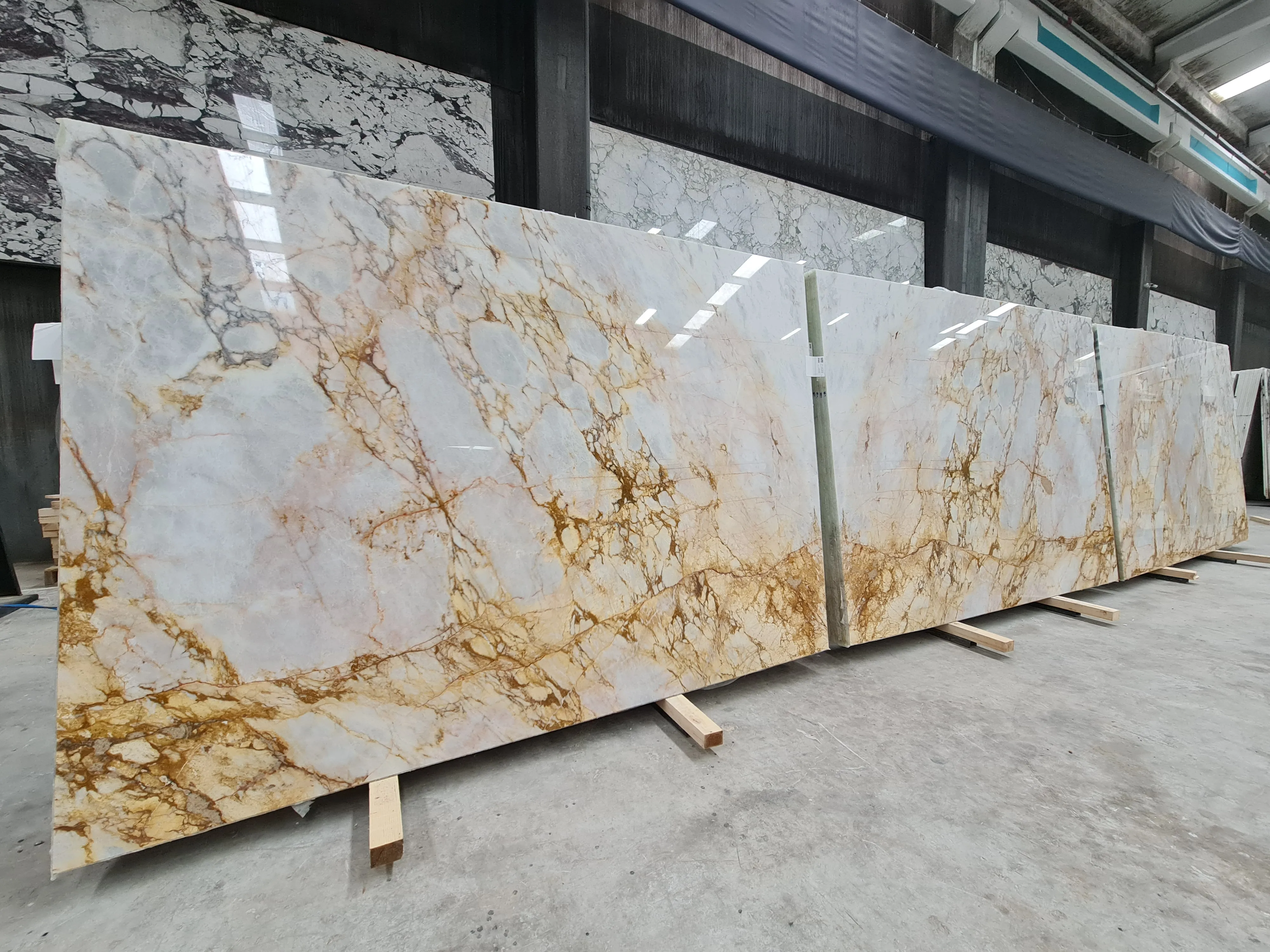 B2266 - 2 CM Alba Dorata Polished