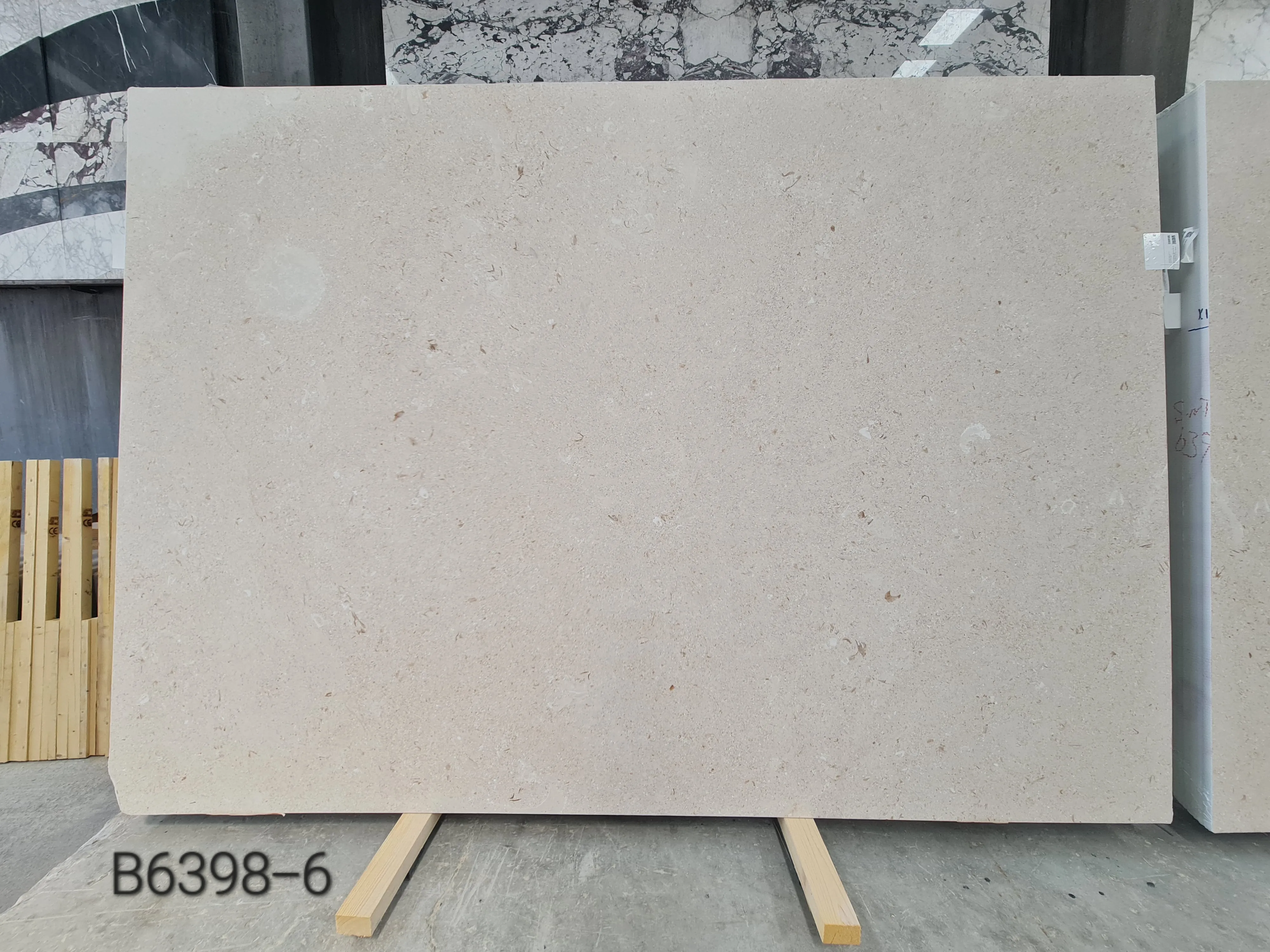 B6398 - 2 CM Myra Honed