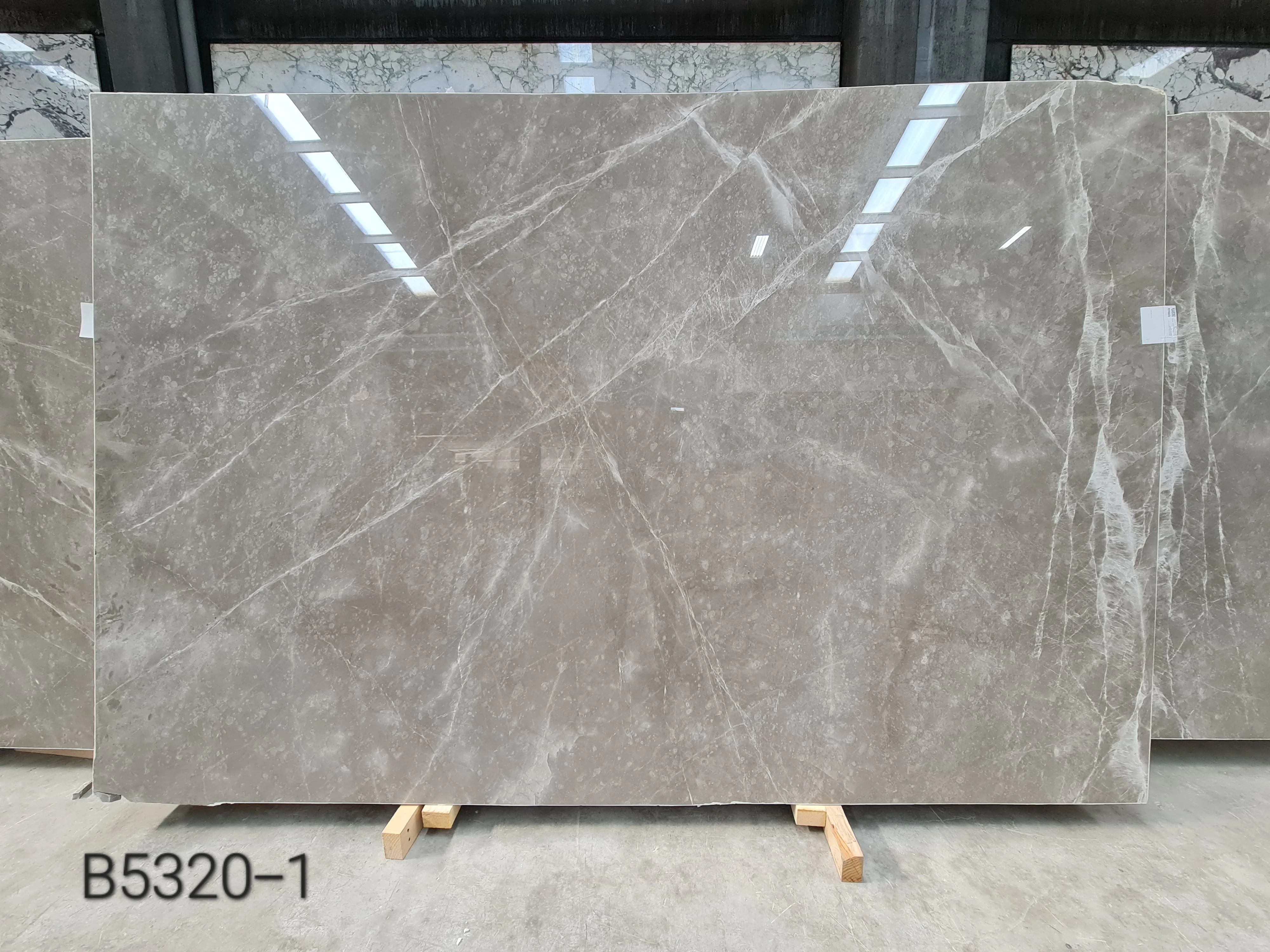 B5320 - 2 CM Tempus Grey Polished