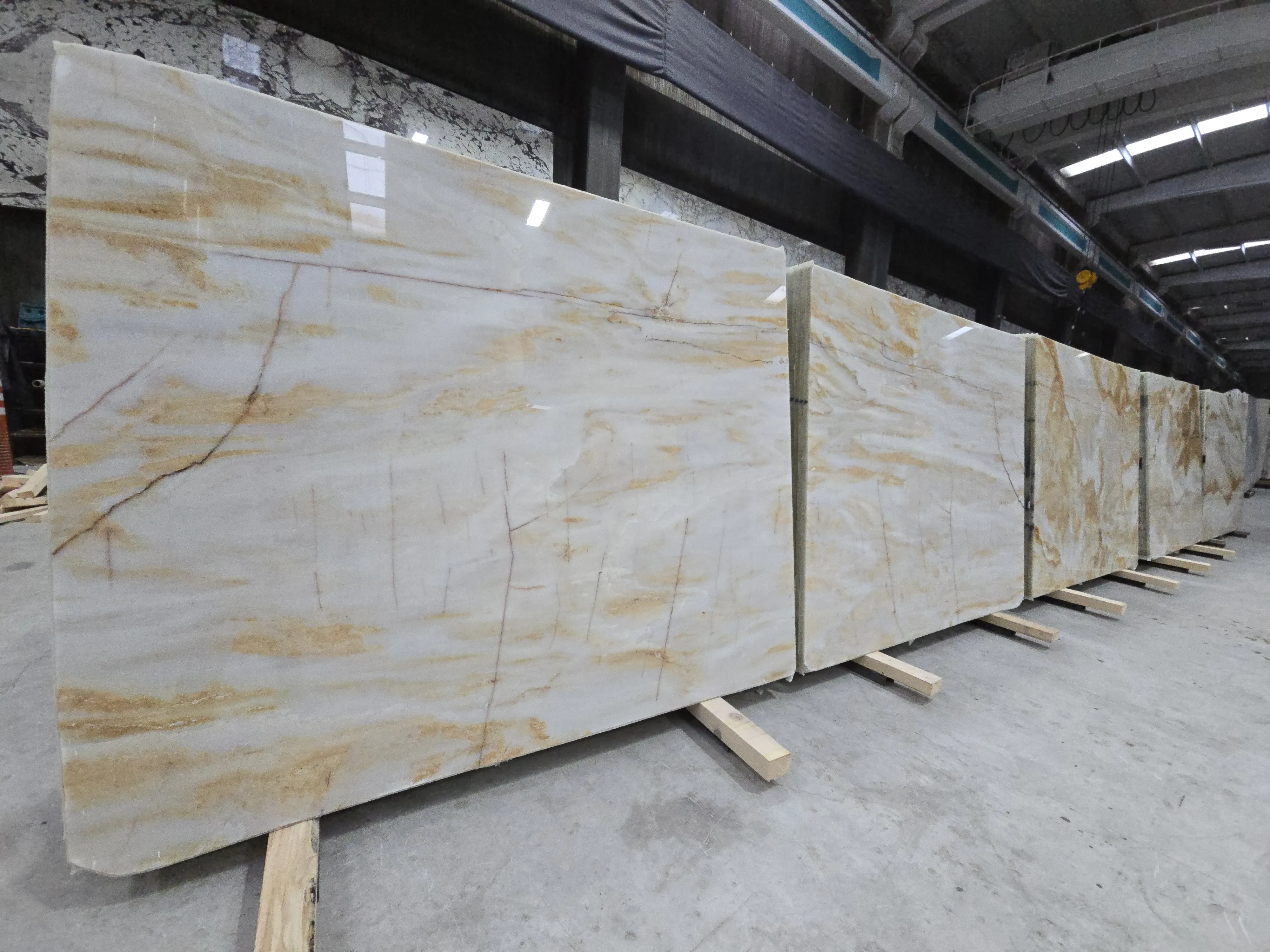 B5572 - 2 CM Arabescato Giallo Polished