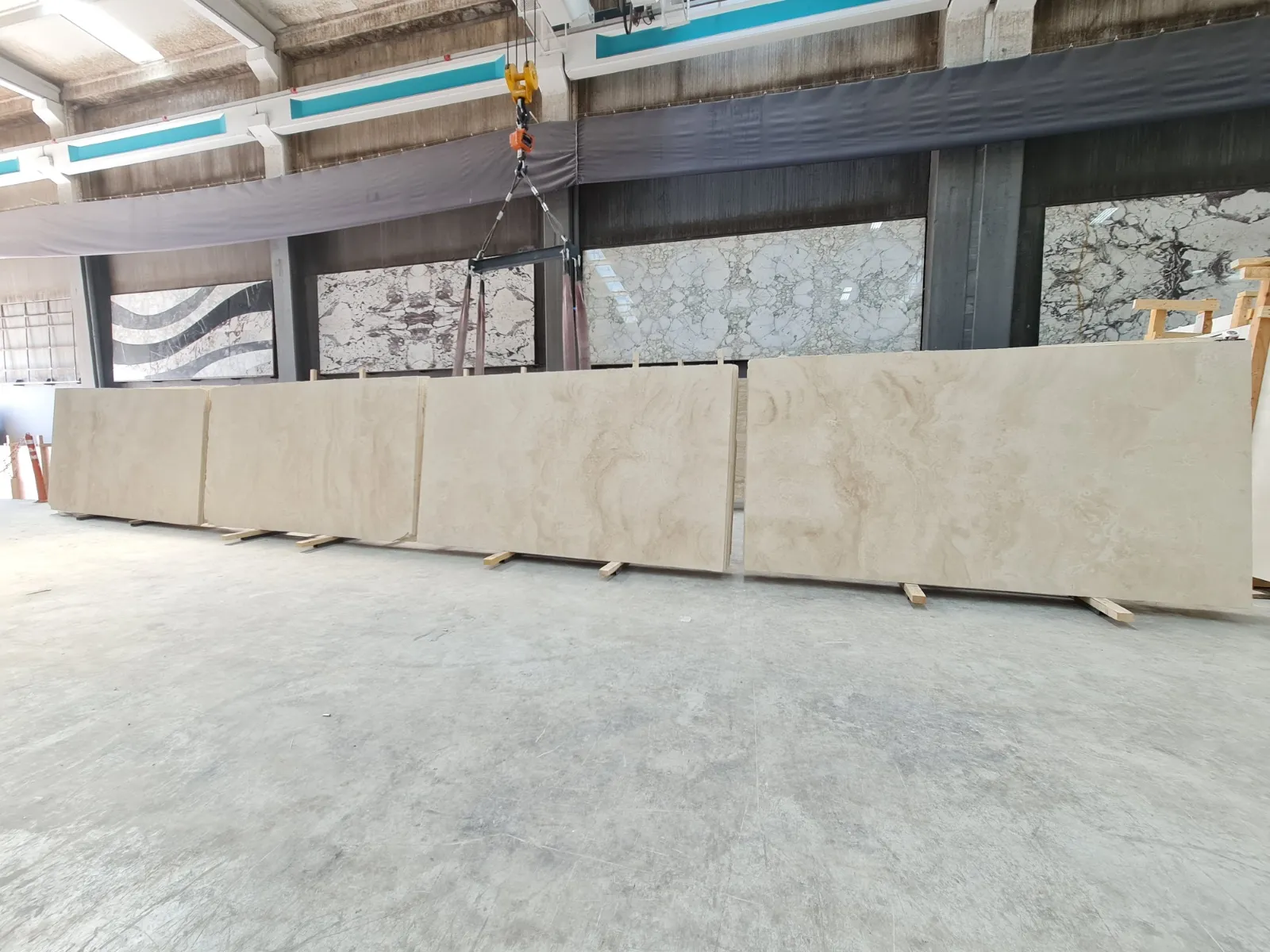 TV4 - 2 CM Light Travertine Crosscut Filled Polished