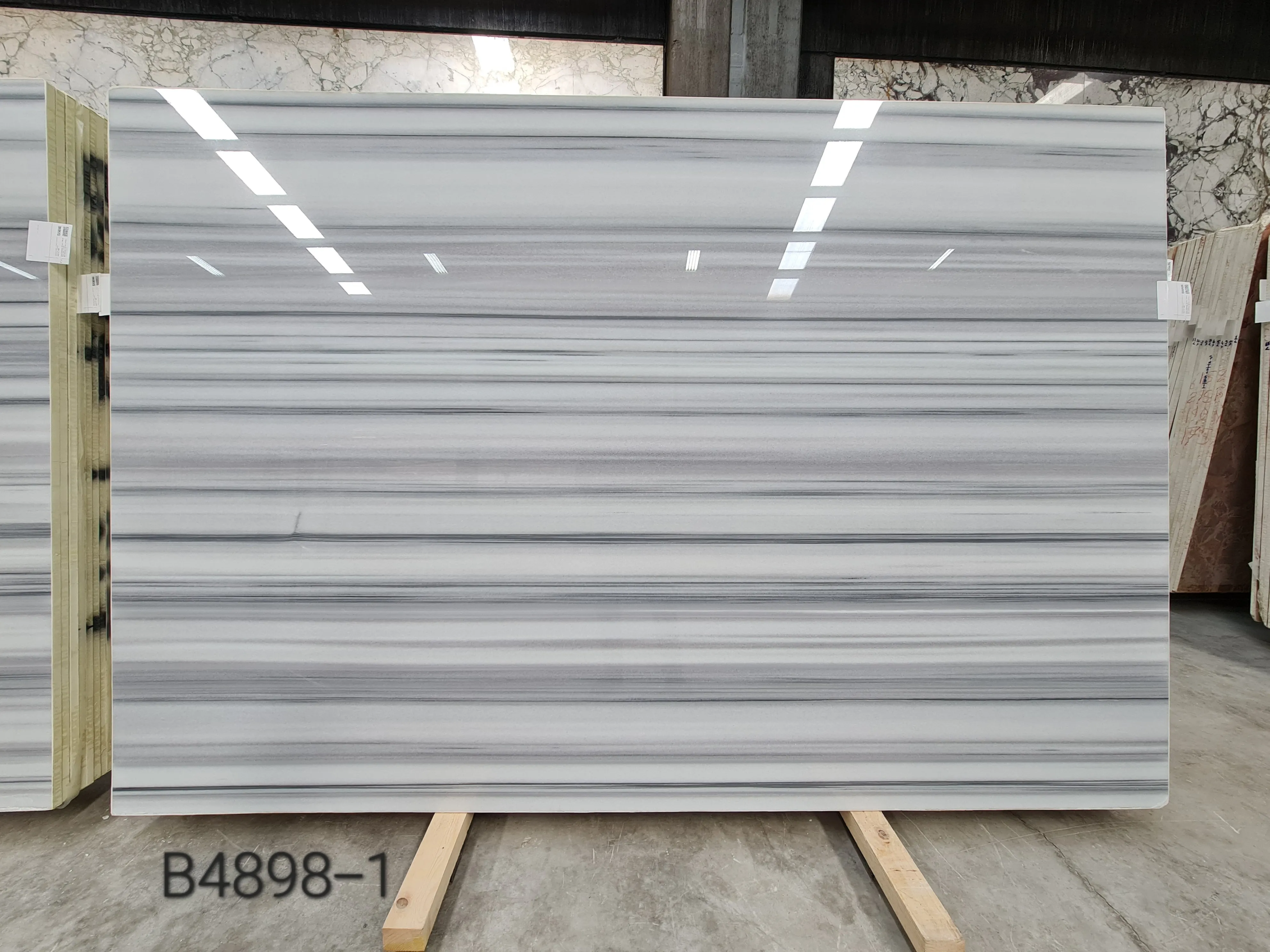 B4898 - 2 CM Striato Olimpico Polished