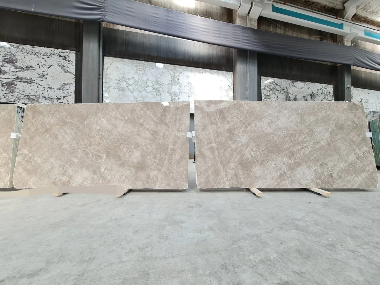 B890 - 2 CM Karaman Grey Polished